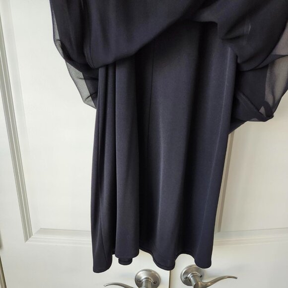 Beautiful Maggie London Silk Cocktail Dress - Size 6 - Picture 6 of 6